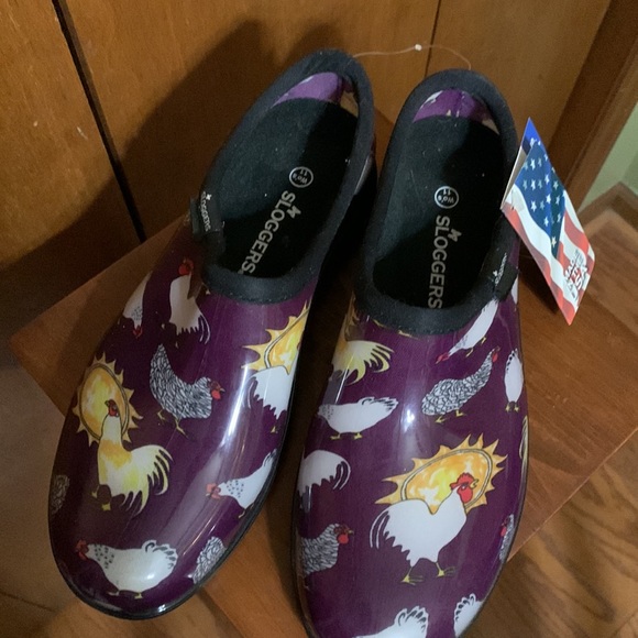 SLOGGERS- Purple with Chickens Waterproof Shoes - Picture 2 of 7